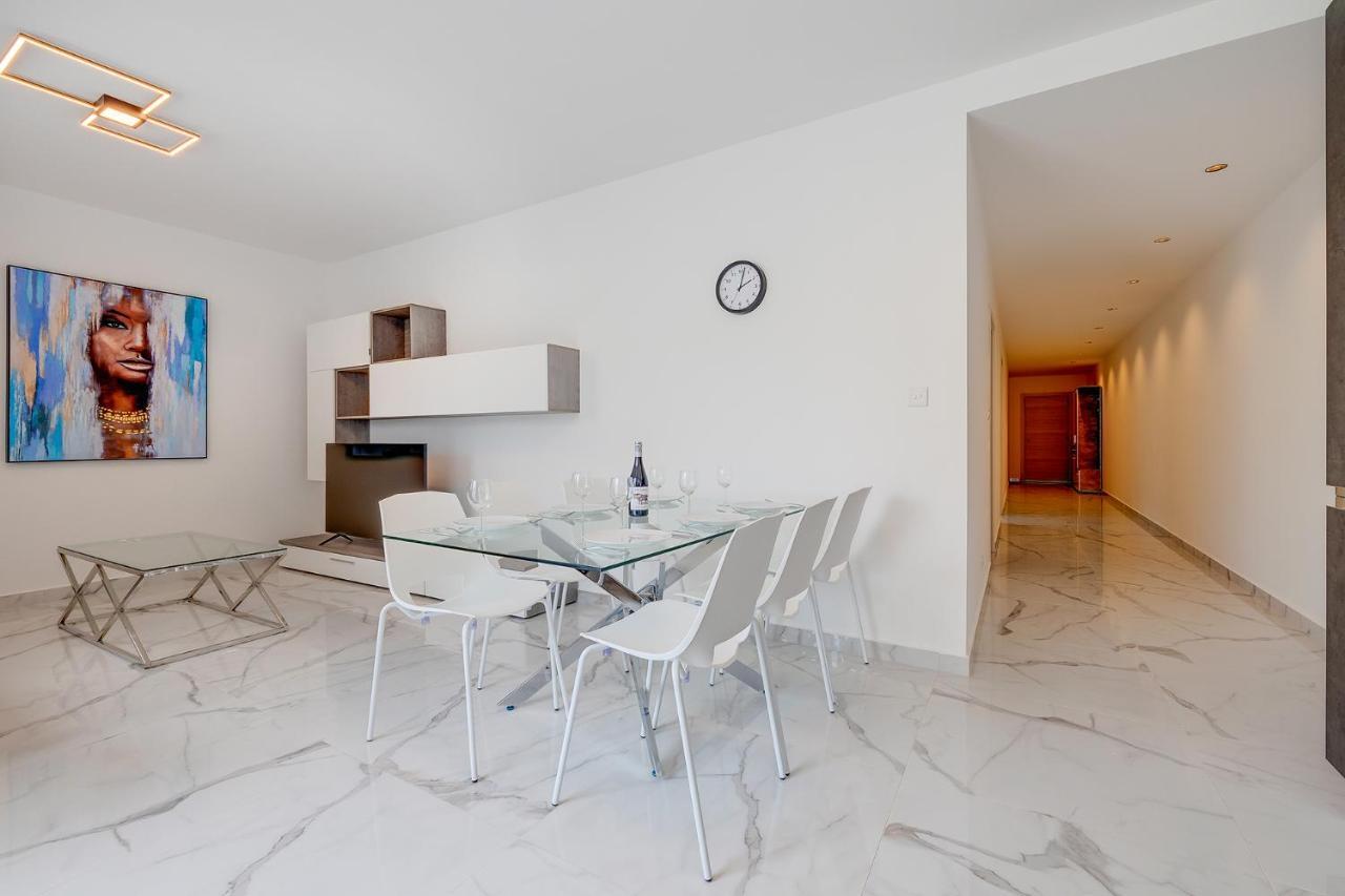 Stylish 2Br Apartment In Central St Julians St. Julian's Exterior foto