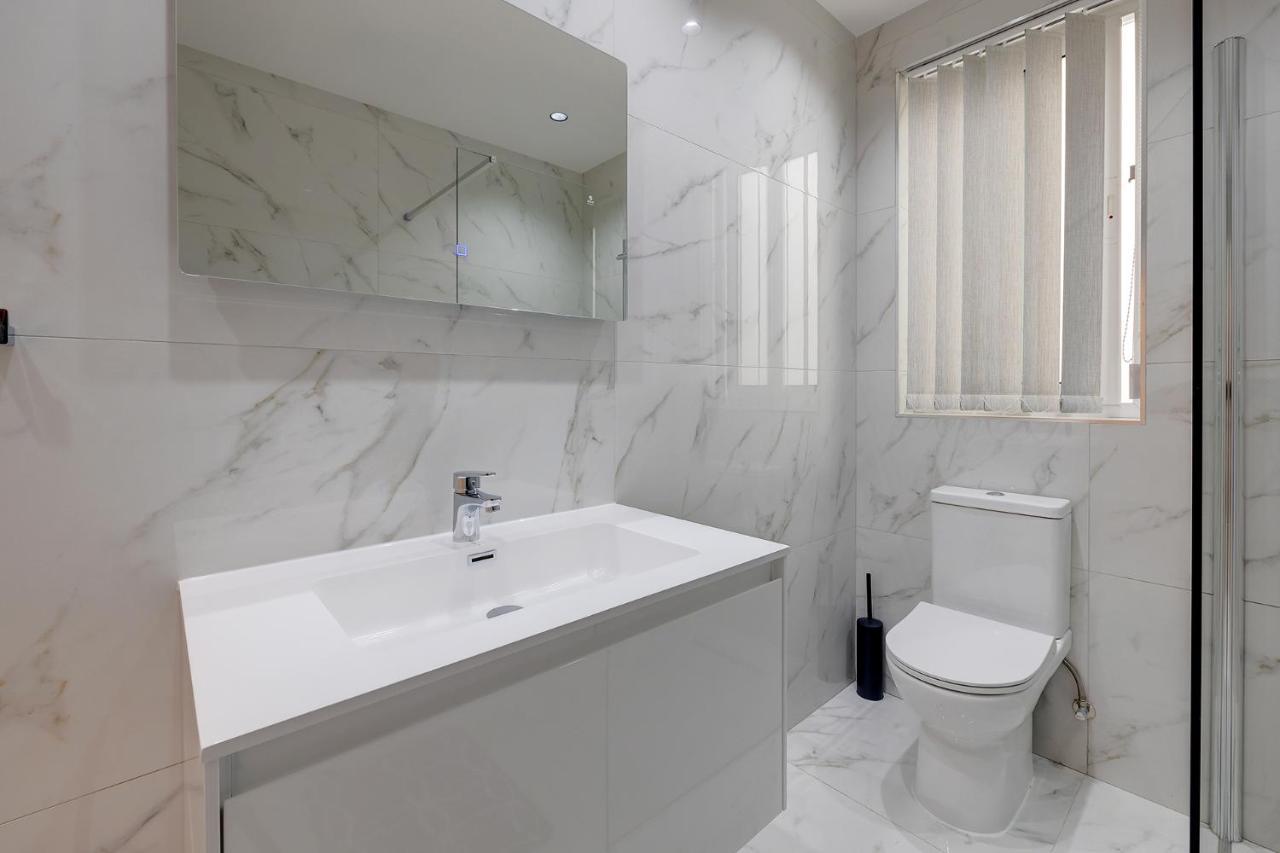 Stylish 2Br Apartment In Central St Julians St. Julian's Exterior foto